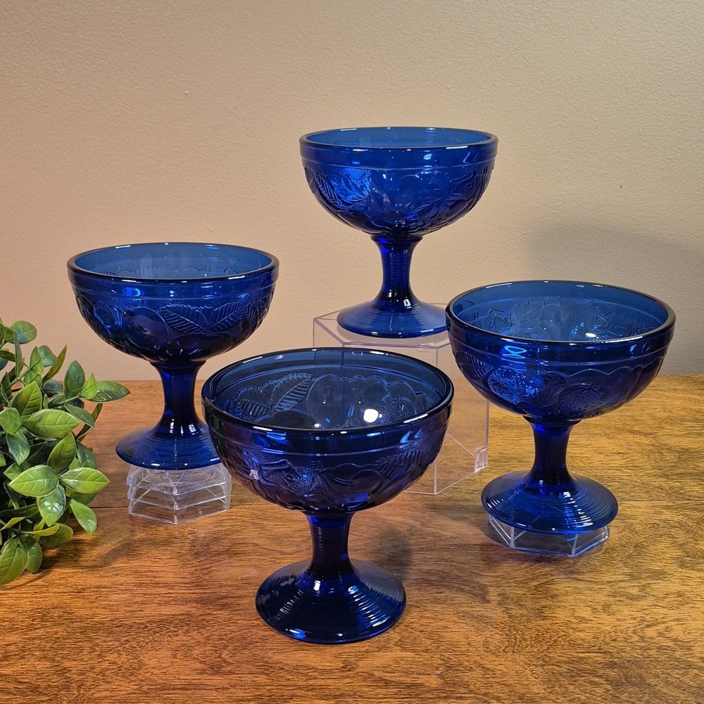 LUMINARC FRANCE Cobalt Blue Embossed Footed Dessert Sundae Bowls, Set of 4